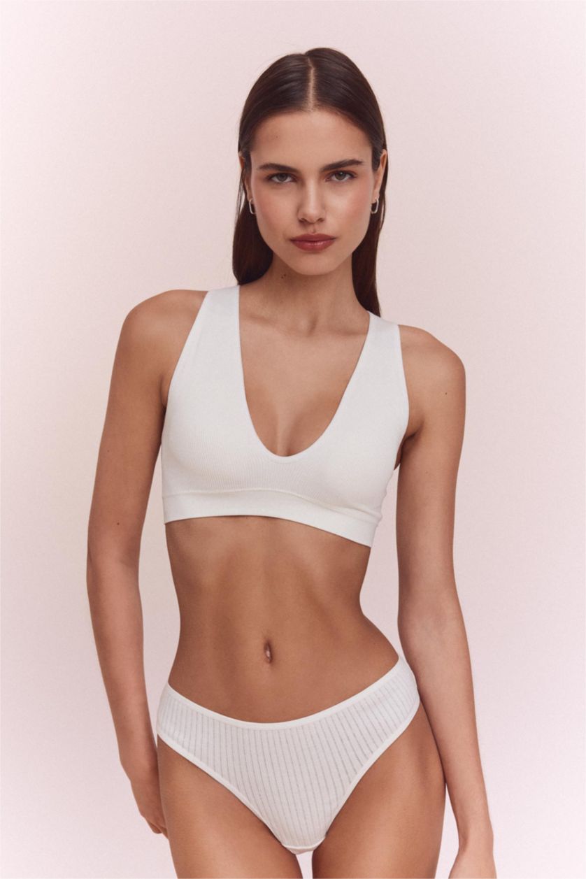 WOMAN White Removable Pads