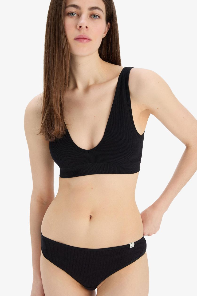 WOMAN Black Removable Padded Seamles Bra