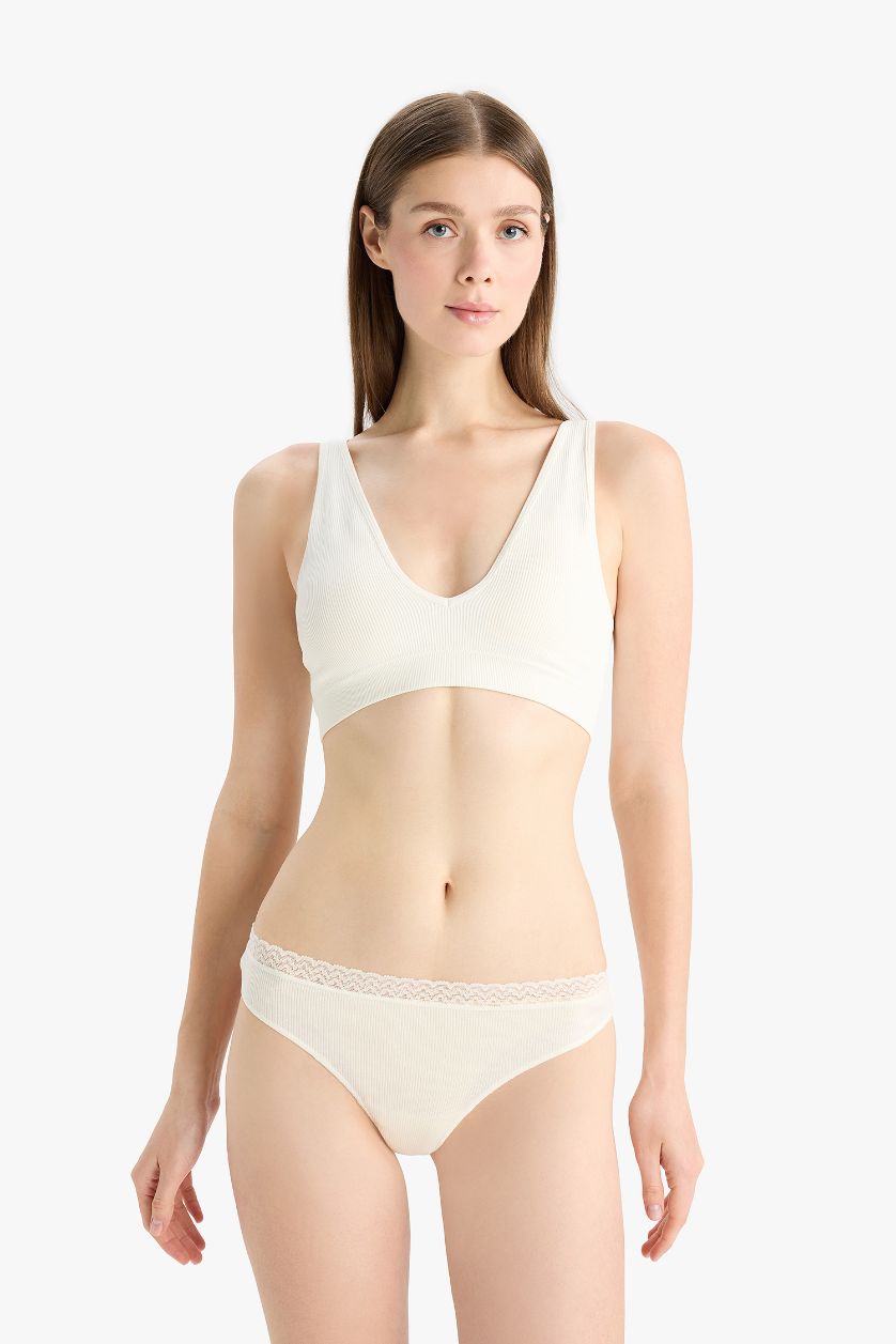 حريمي اوف وايت حمالة صدر برا ببطانة قابلة للإزالة من Fall in Love