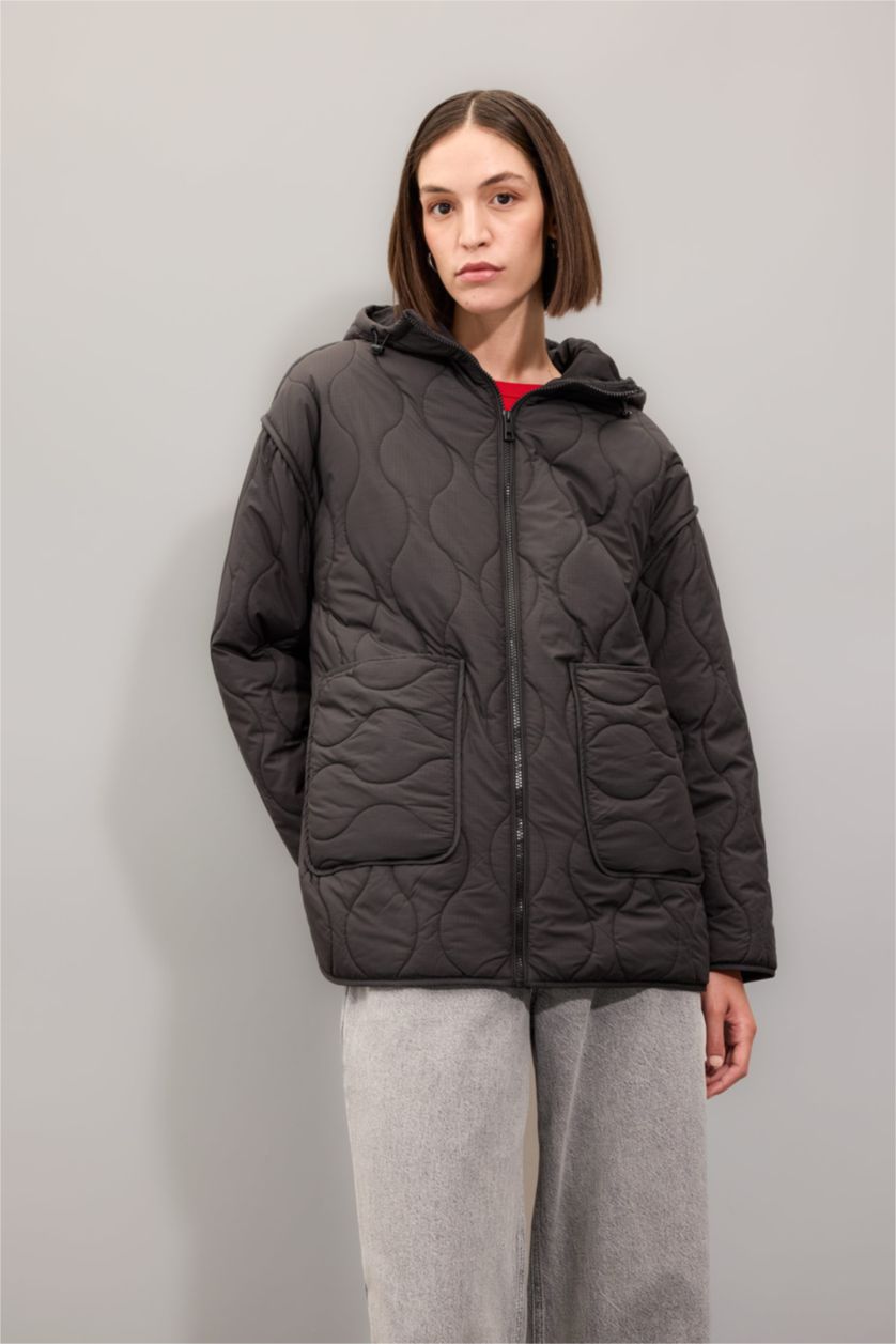 Kadın Siyah İnce Parka