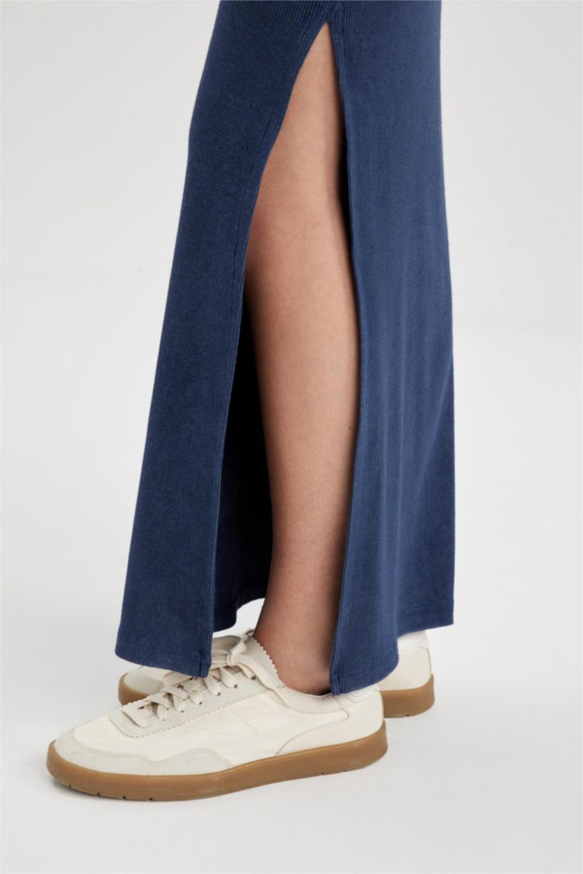 Kadın Lacivert Fitilli Kaşkorse Yırtmaçlı Yıkamalı Soluk Efektli Maxi Etek