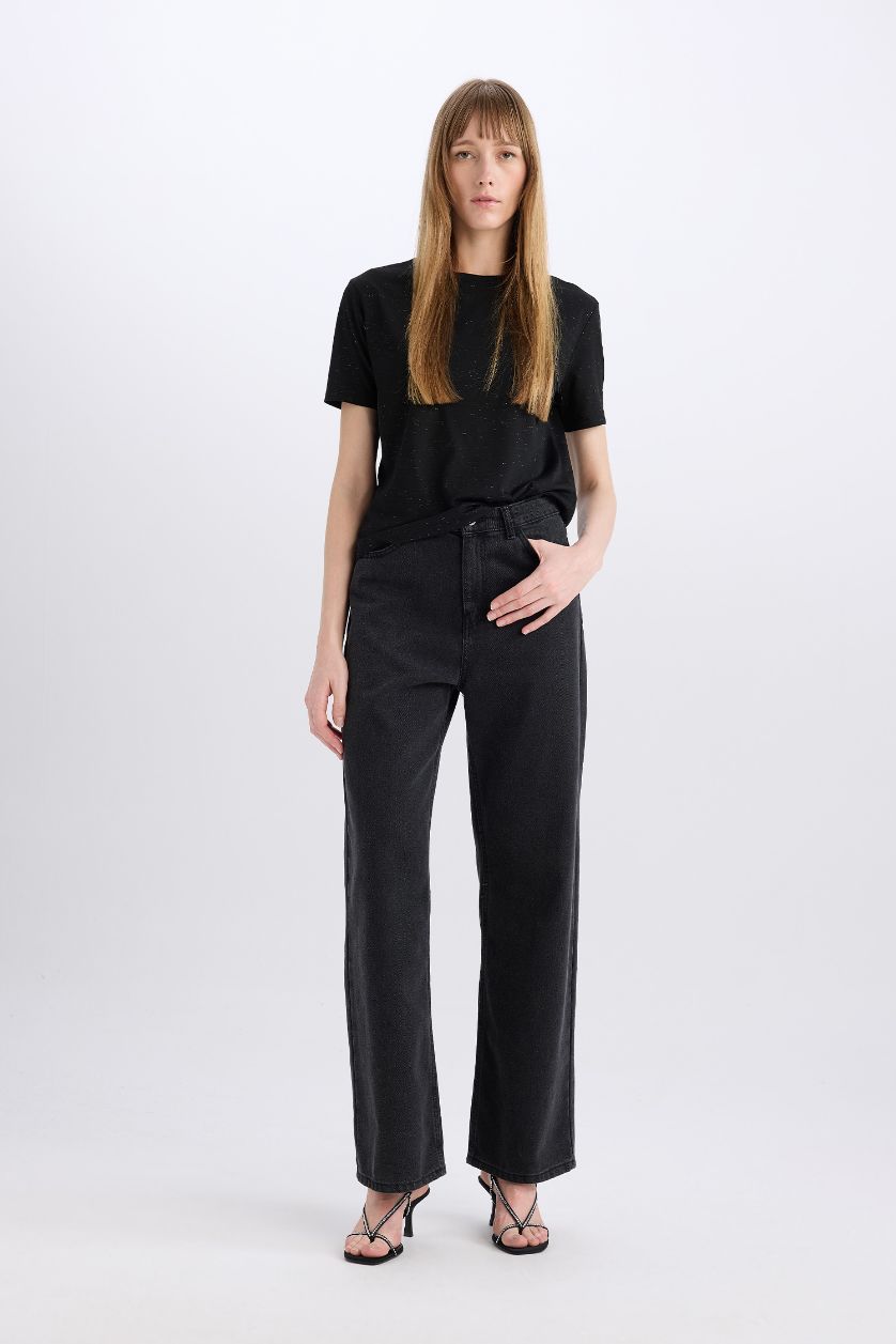 Woman Black Relax Fit Crew Neck Short Sleeve T-Shirt