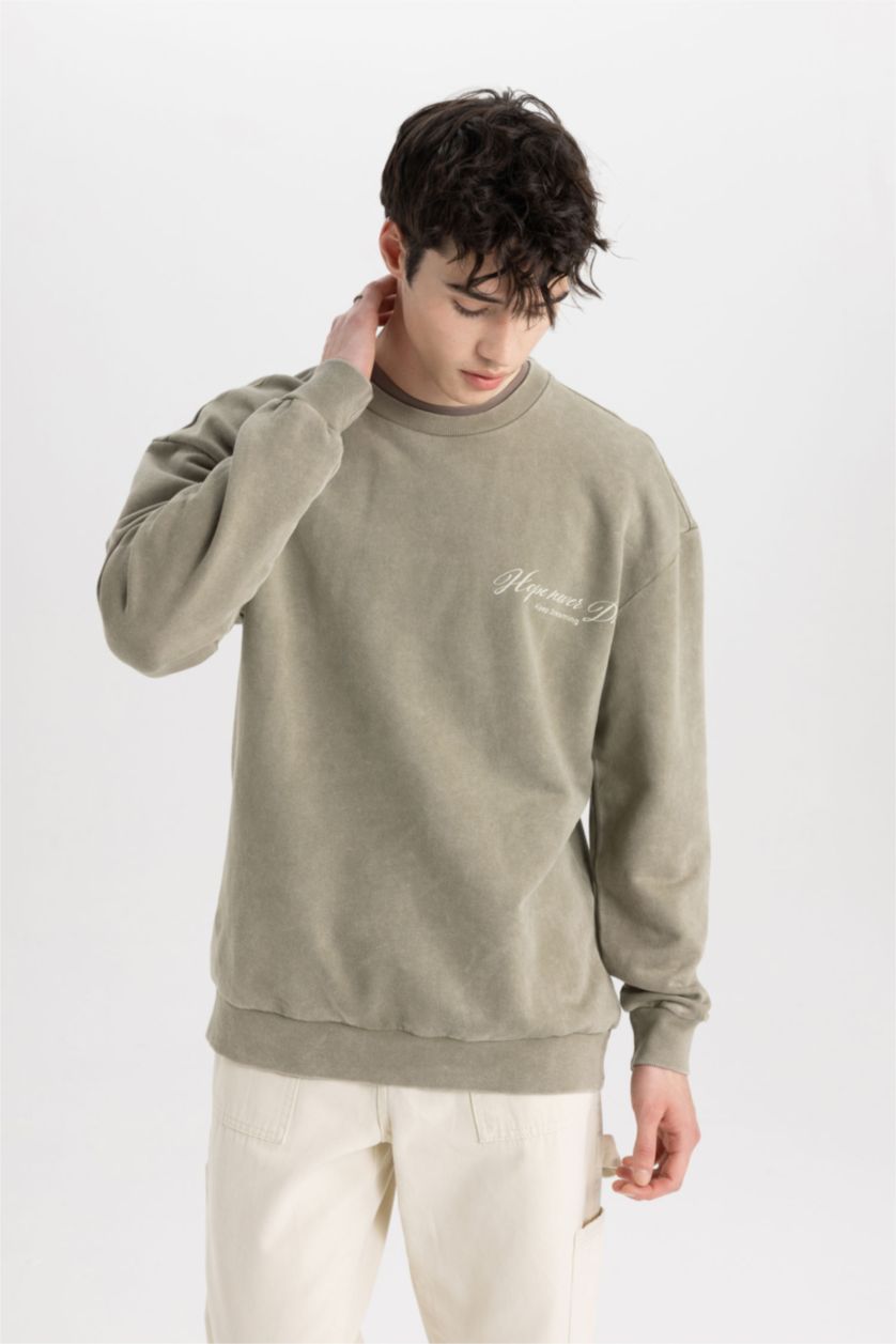 Erkek Haki Comfort Regular Fit Rahat Kalıp Bisiklet Yaka Sırt Baskılı Sweatshirt