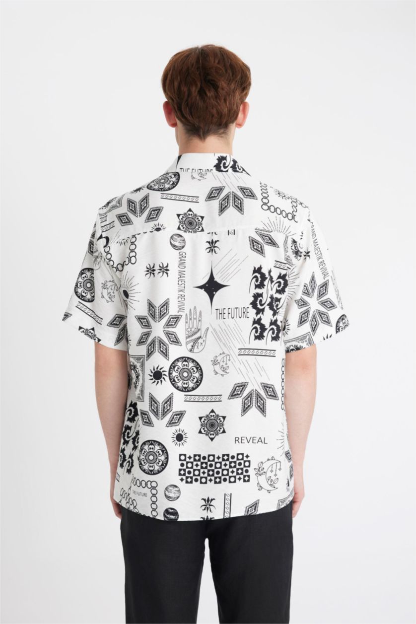 رجالي بيج فاتح قميص فيسكوز نص كم قصة مريحة مطبوع