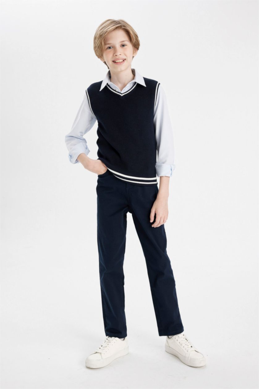 BOYS & TEENS NAVY Boy Navy Blue V-Neck Knitwear Vest