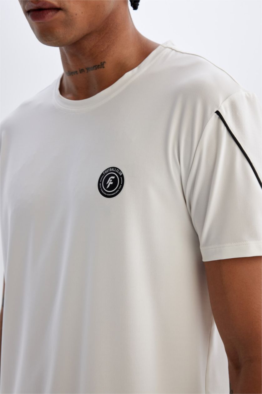 Erkek Beyaz DeFactoFit Standart Fit Bisiklet Yaka Baskılı Ağır Kumaş Kısa Kollu Sporcu Tişört
