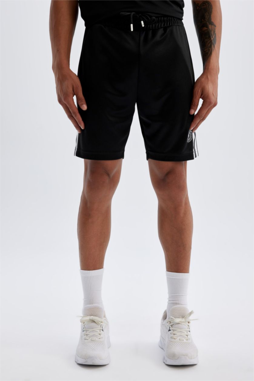 Man Black Standard Fit Short Leg Heavy Fabric Sports Shorts
