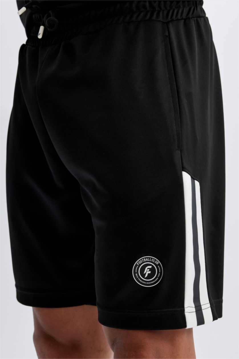 Man Black Standard Fit Short Leg Heavy Fabric Sports Shorts