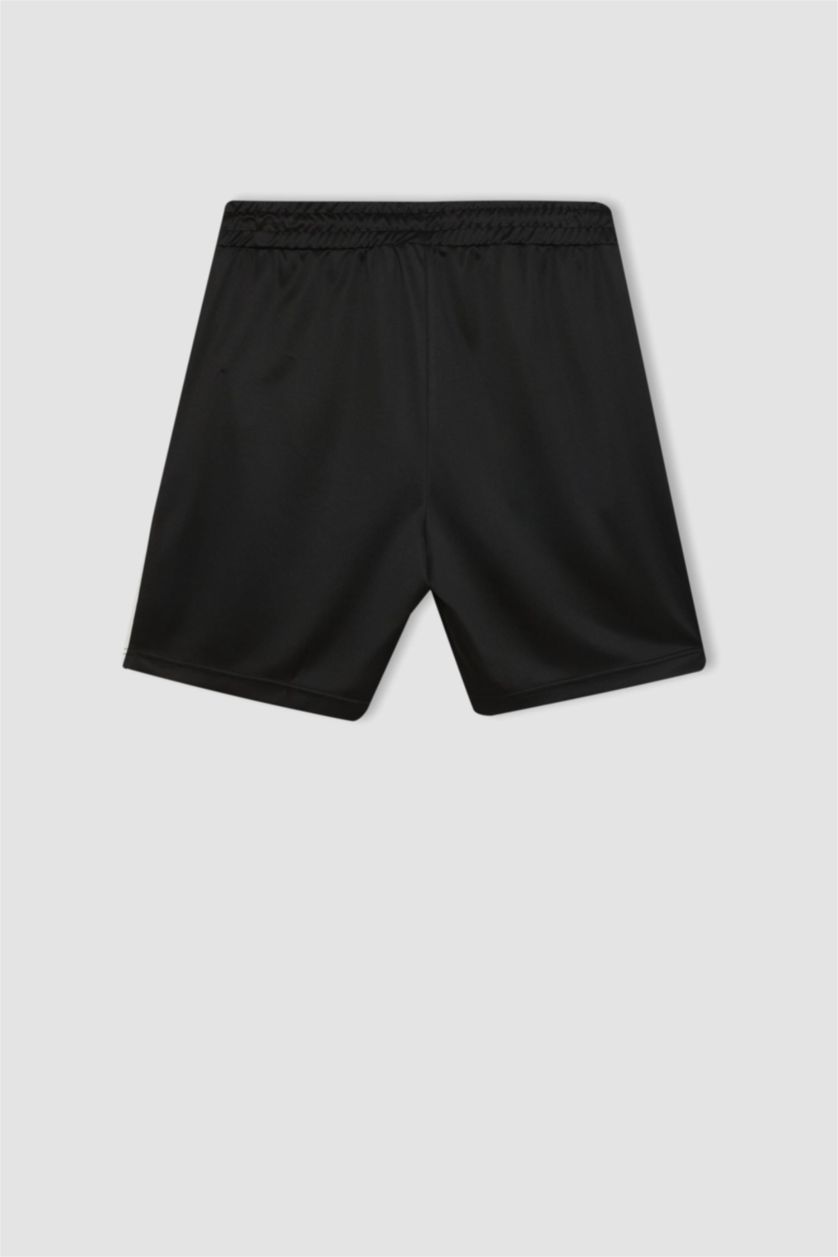 Man Black Standard Fit Short Leg Heavy Fabric Sports Shorts