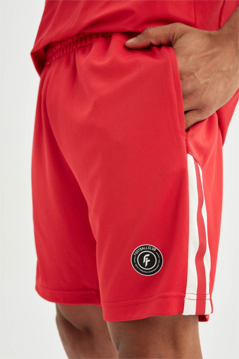 رجال أحمر شورت رياضي قصير قصة عادية من DeFactoFit