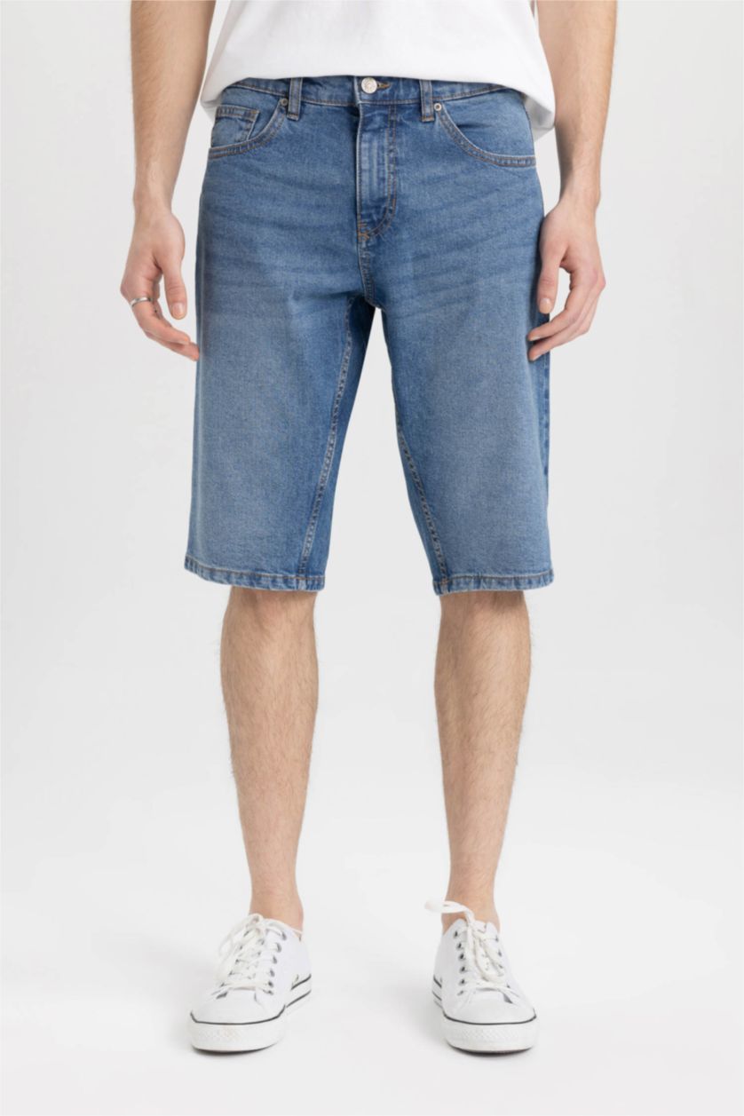 رجالي أزرق Regular Fit