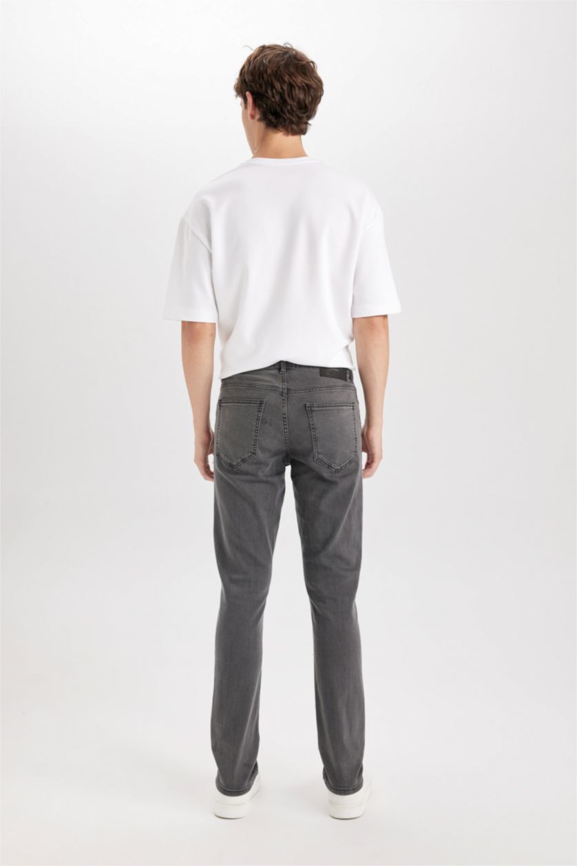 MAN Anthracite Pedro Slim Fit Normal Waist Narrow Leg Jeans