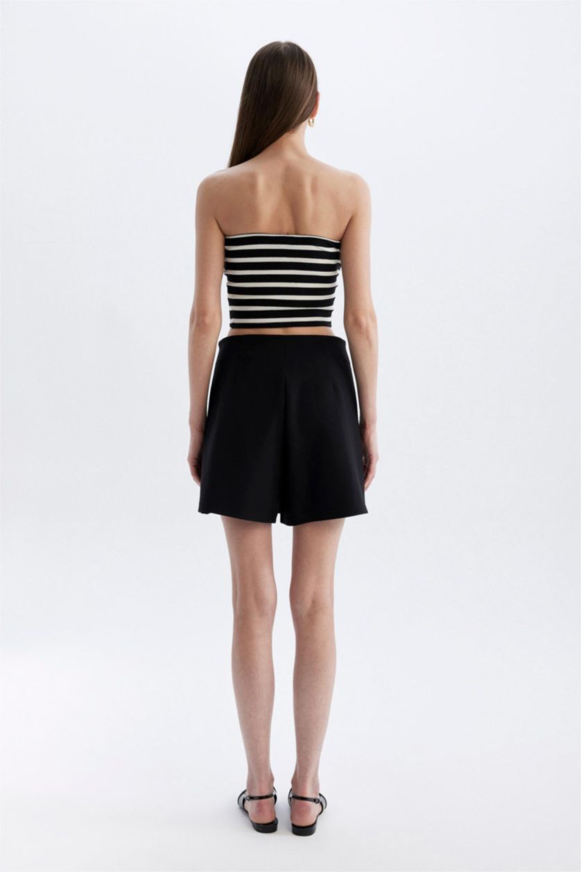 WOMAN Black Normal Waist Skort