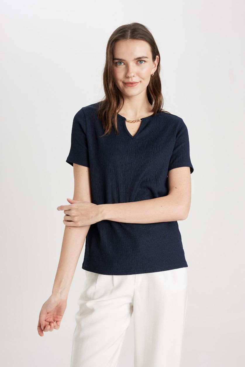 نساء كحلي تي شيرت نص كم بياقة مستديرة وقصة عادية