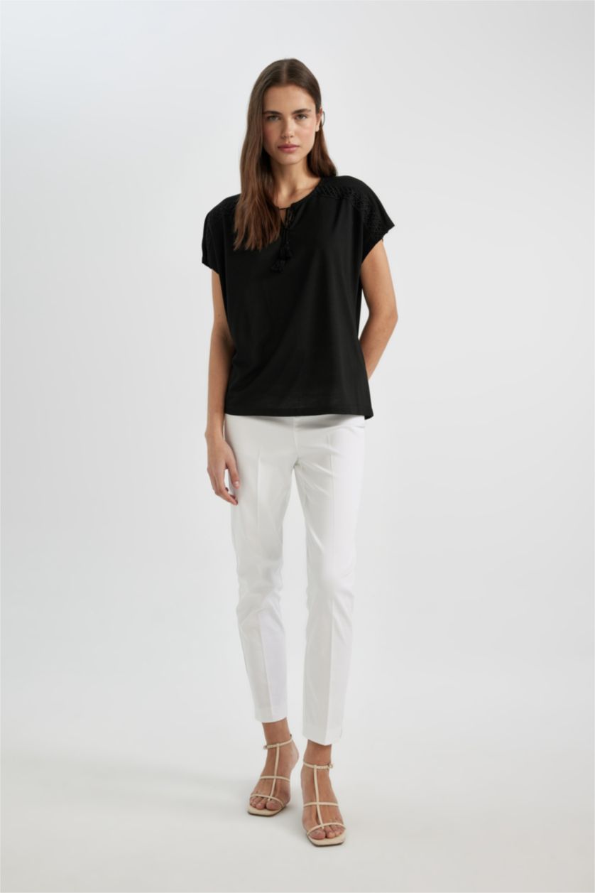 WOMAN Black Crew Neck Short Sleeve T-Shirt