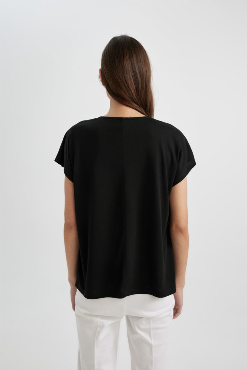 WOMAN Black Crew Neck Short Sleeve T-Shirt