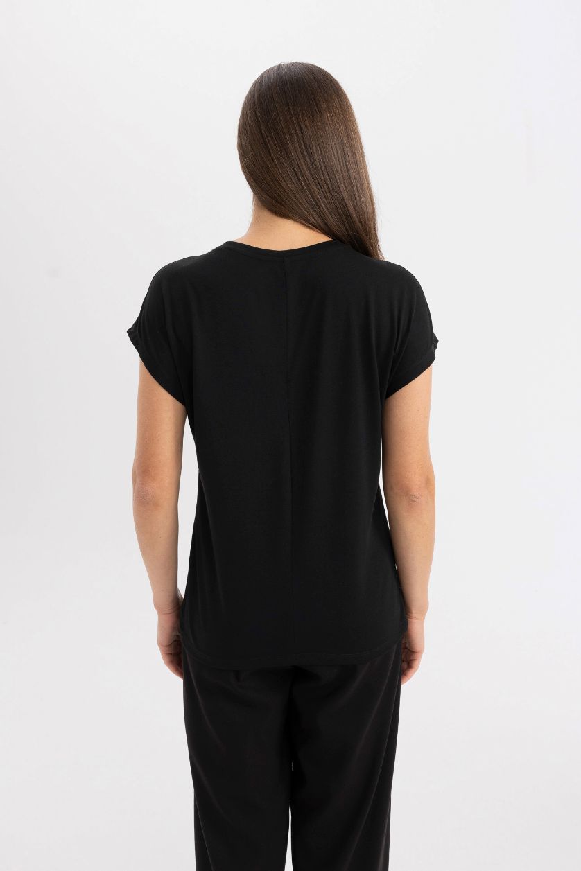 نساء أسود تيشيرت نص كم مزخرف برقبة مستديرة