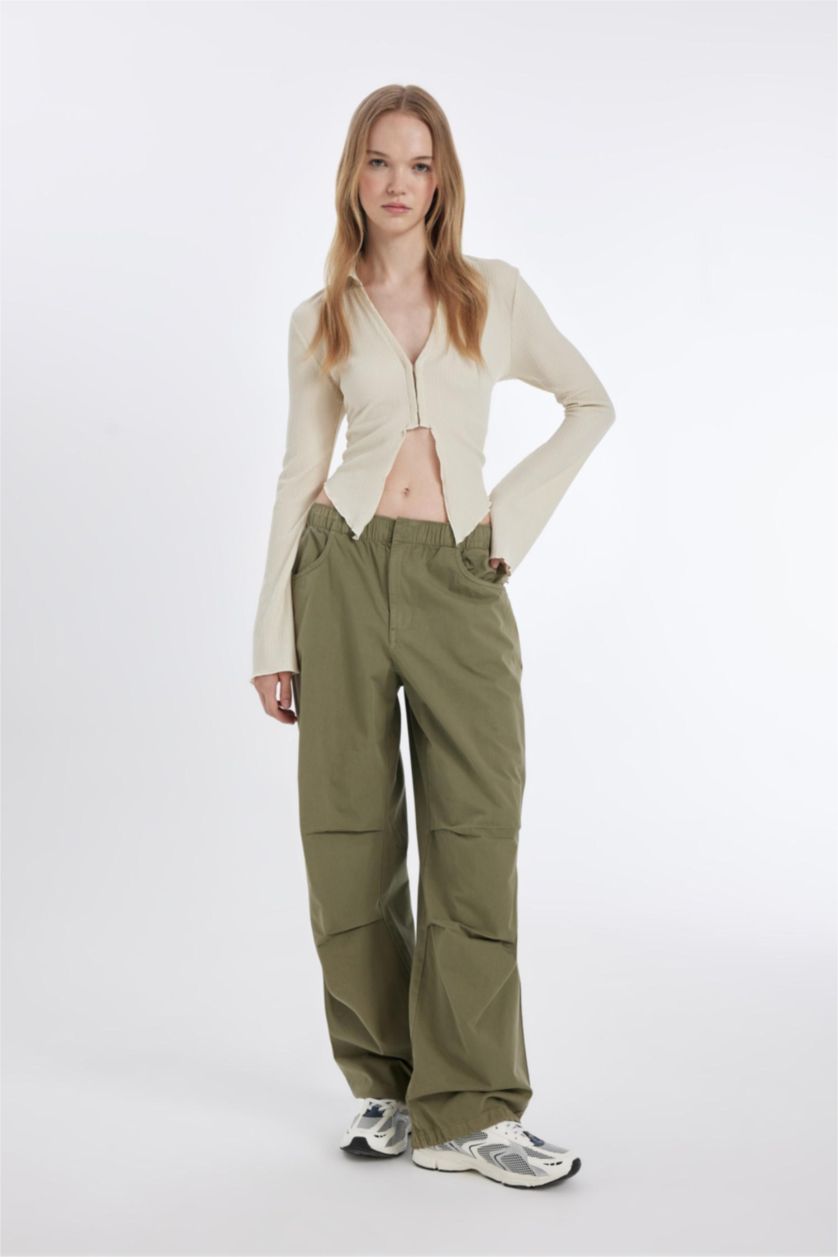 Kadın Ekru Fitted Basic Düz Agraf Kapamalı Bürümcük Uzun Kollu Gömlek