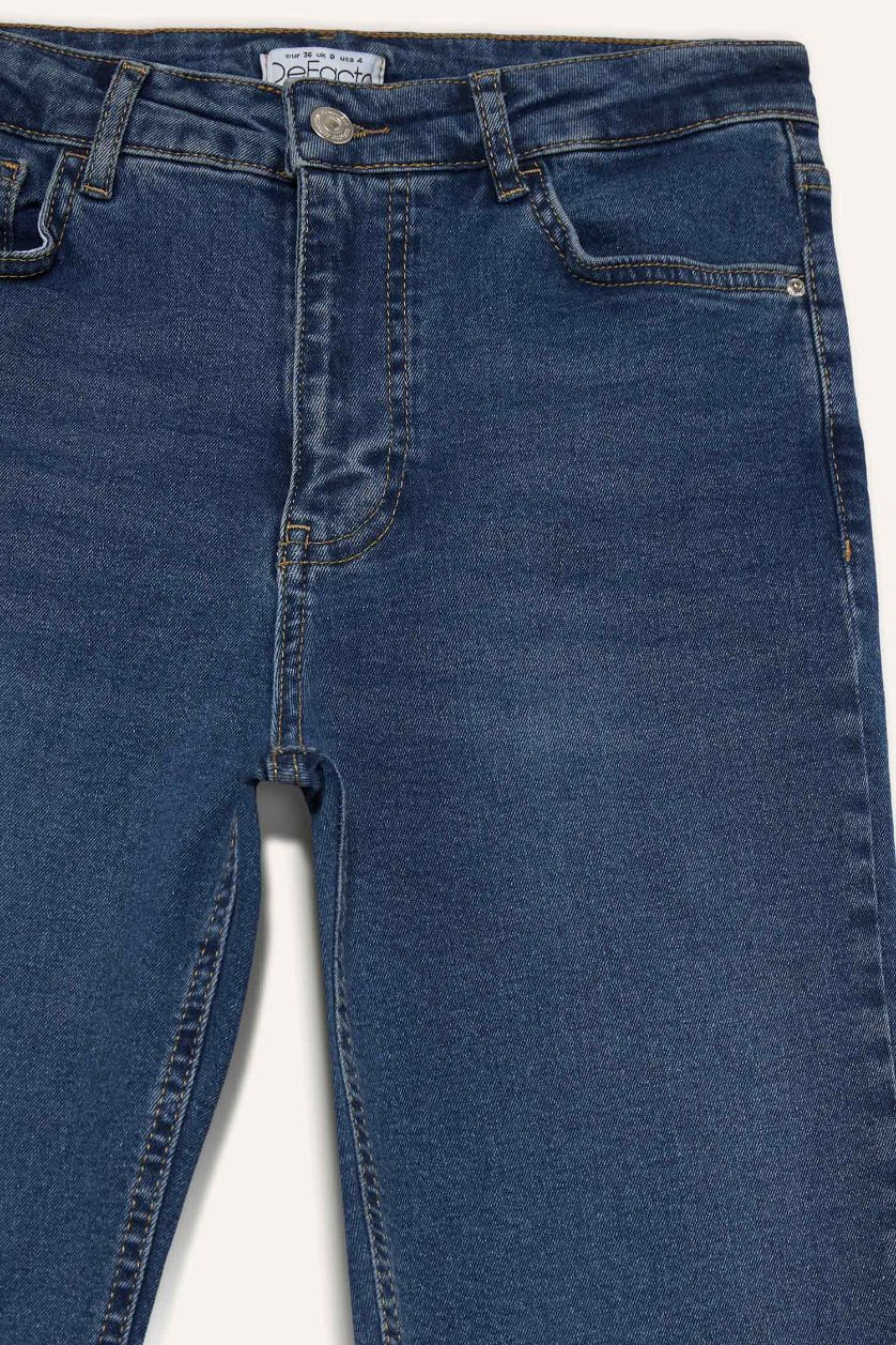 FEMME BLEU Clair Pantalon Jean à Taille Normale à Jambe Évasée et longueur cheville