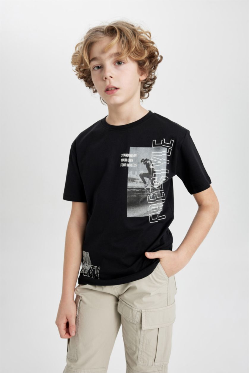 أولاد أسود تي شيرت اولادي نص كم قصة عادية برقبة مستديرة