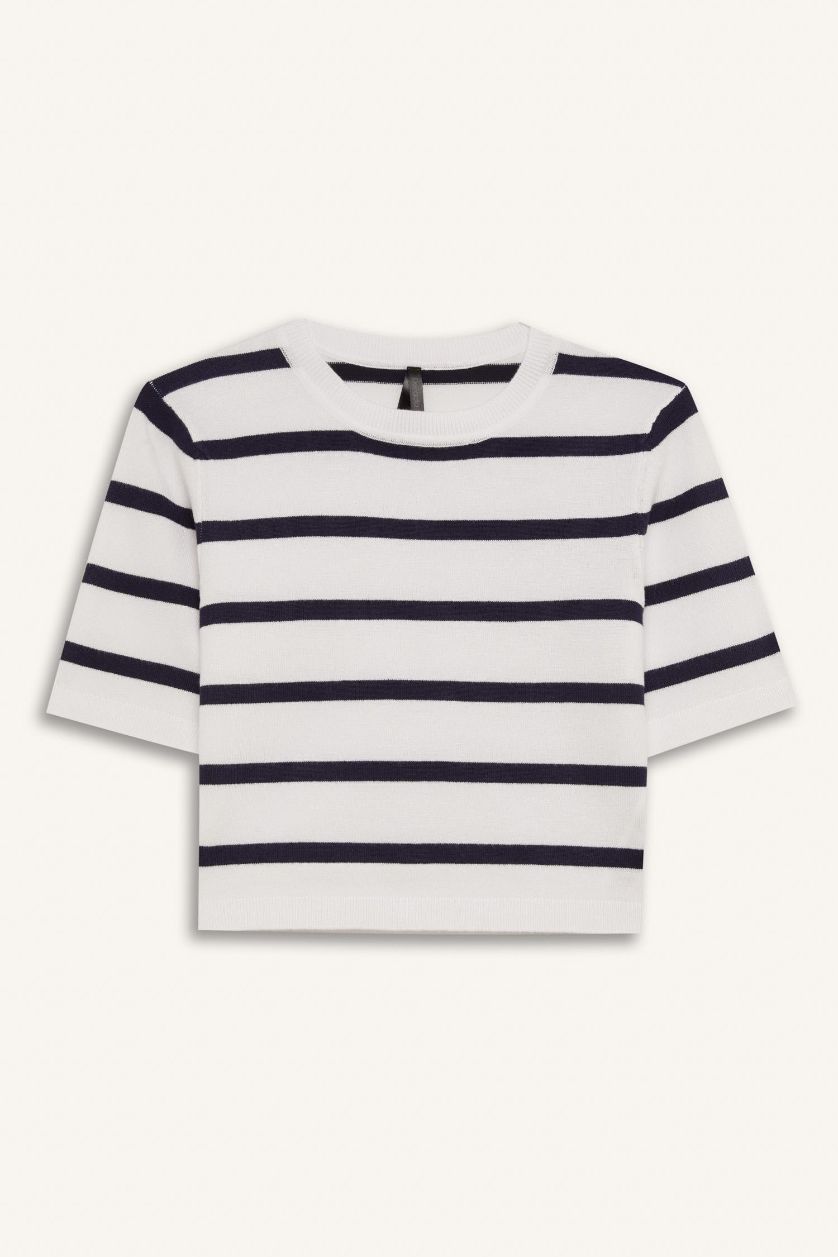 نساء بيج فاتح بلوفر كروب بياقة مستديرة