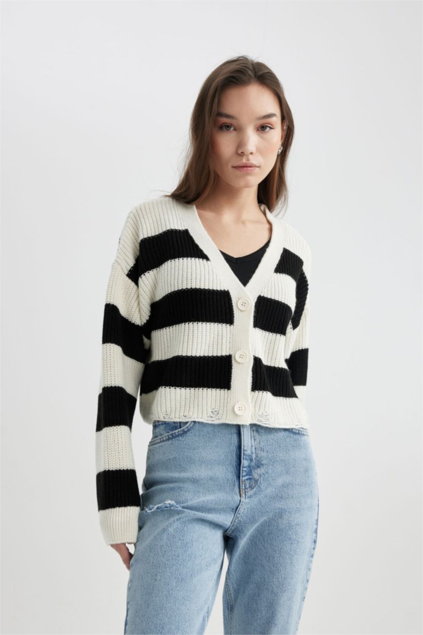 Woman Black Relax Fit Striped V Neck Knit Cardigan