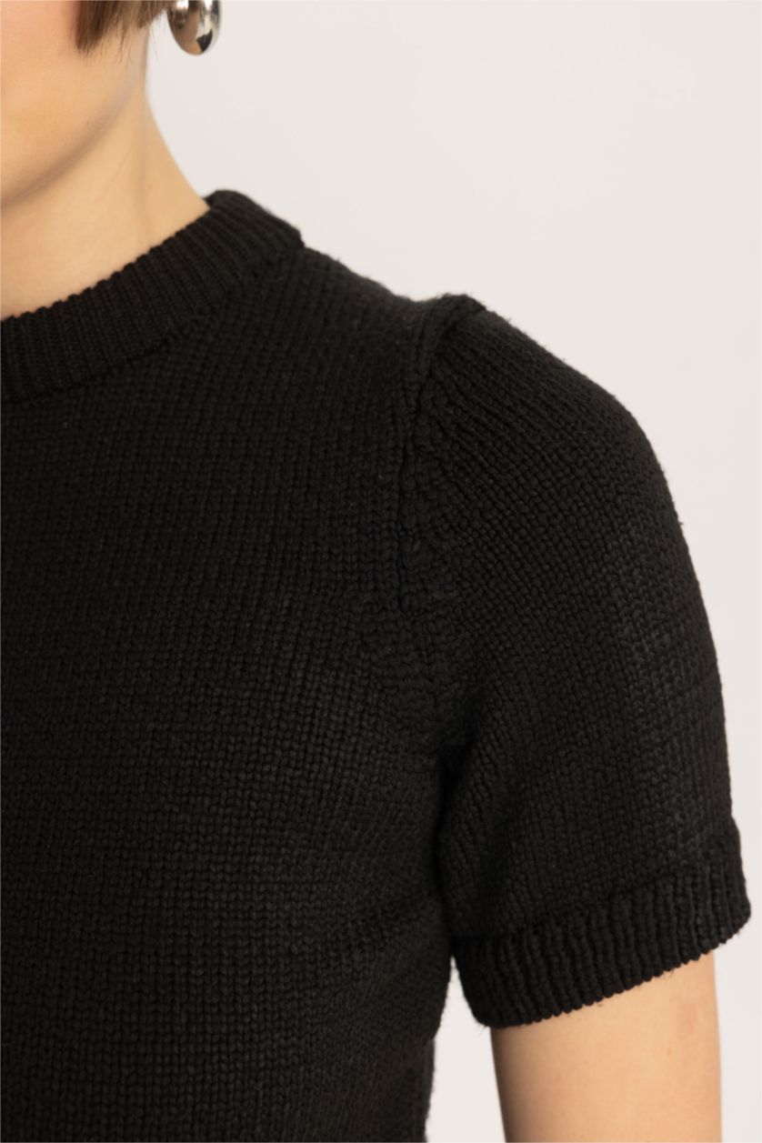 WOMAN Black Fitted Crew Neck Short Sleeve Knitted Pullover