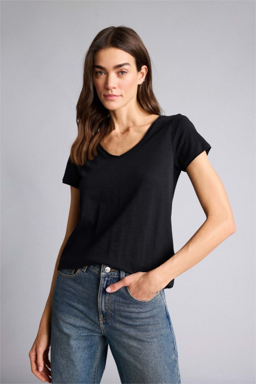 Женщины Черный Базовая однотонная футболка Regular Fit с V-образным вырезом и коротким рукавом