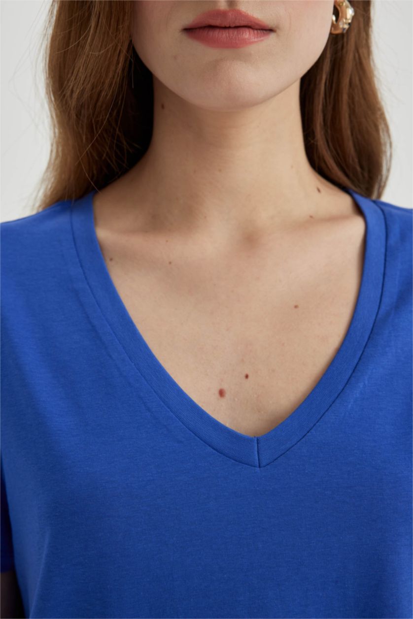 حريمي أزرق فاقع تيشيرت نص كم قصة عادية بياقة V