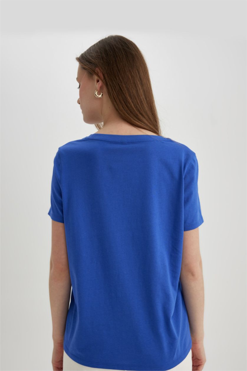 حريمي أزرق فاقع تيشيرت نص كم قصة عادية بياقة V