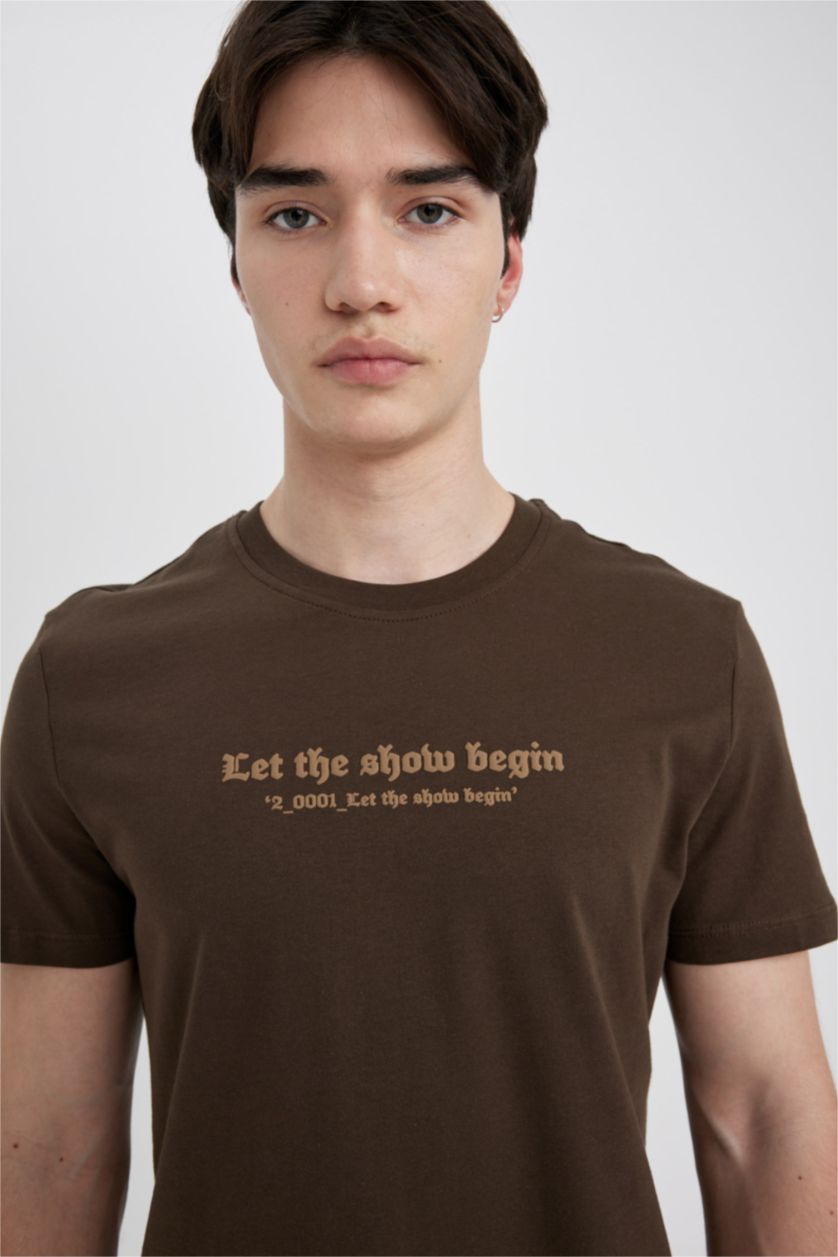 Erkek Kahve Slim Fit Dar Kesim Bisiklet Yaka Baskılı Kısa Kollu Tişört