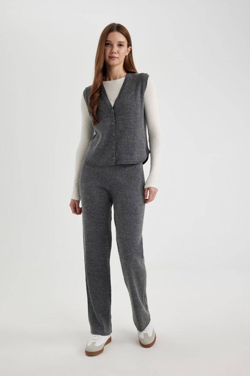 FEMME Gris Pantalon Droit en Tricot