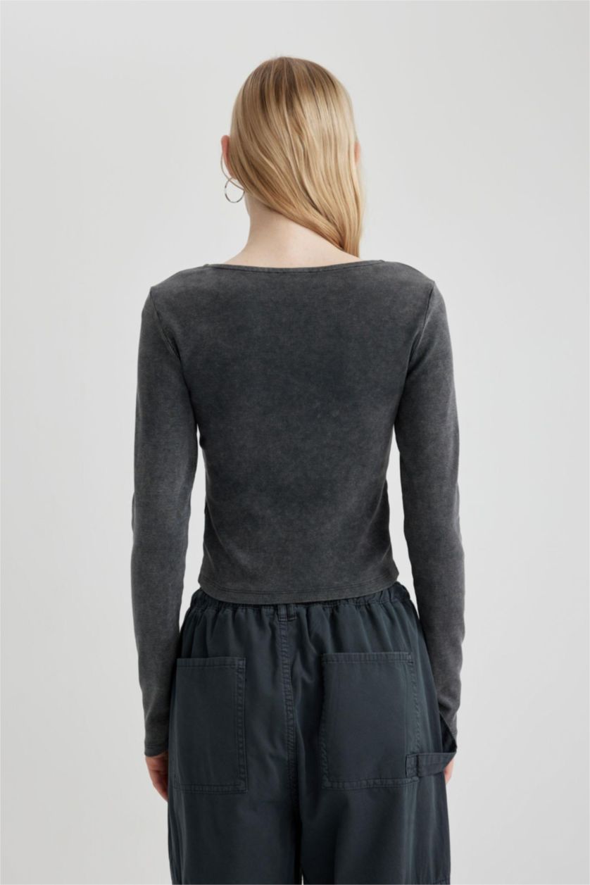 Kadın Antrasit Fitted Uzun Kollu Yıkamalı Soluk Efektli Tişört