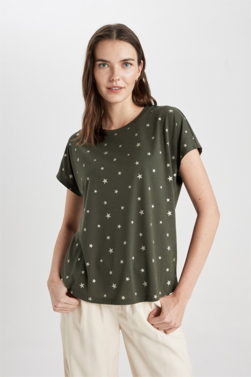 نساء كاكي داكن تيشيرت نص كم بطبعة نجم