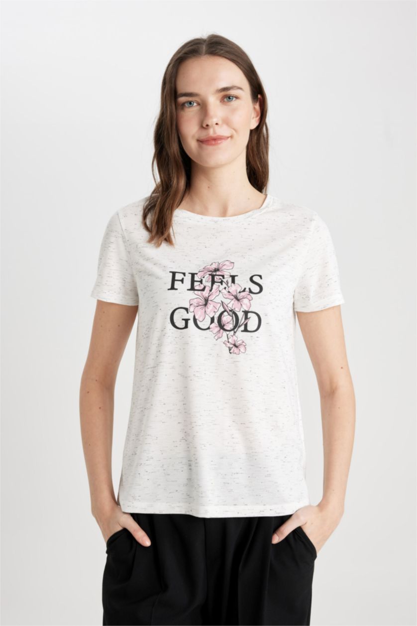 Woman Ecru Regular Fit Crew Neck Floral Short Sleeve T-Shirt