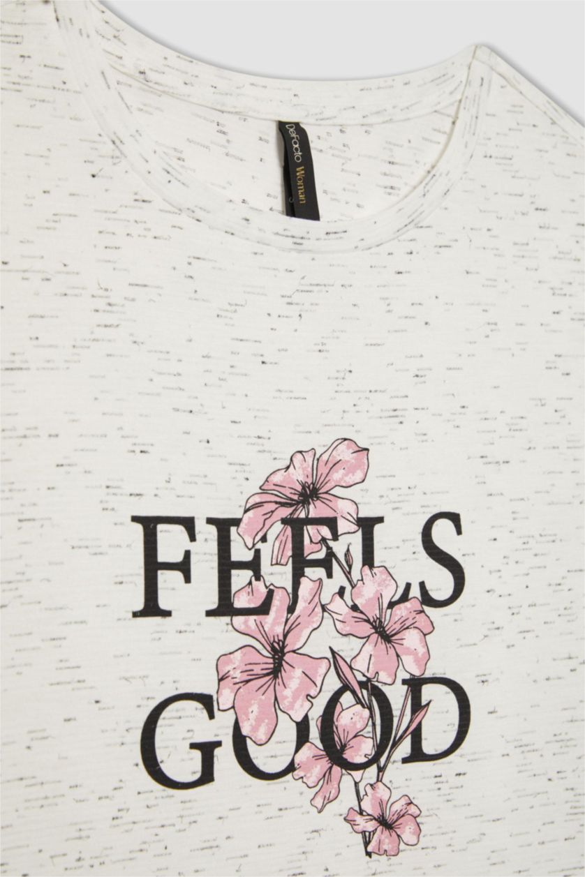 Woman Ecru Regular Fit Crew Neck Floral Short Sleeve T-Shirt