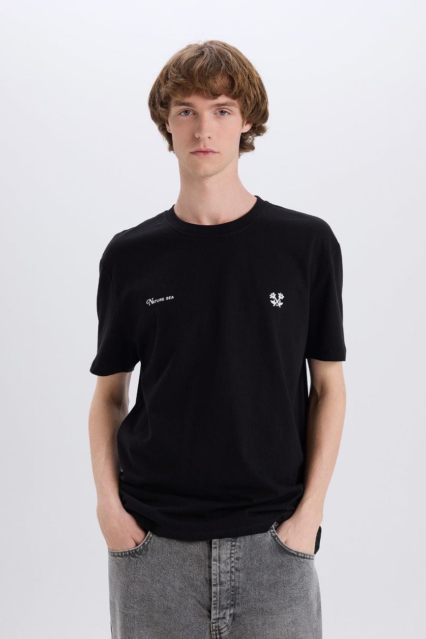 MAN Black Regular Fit Crew Neck Printed Short Sleeve T-Shirt