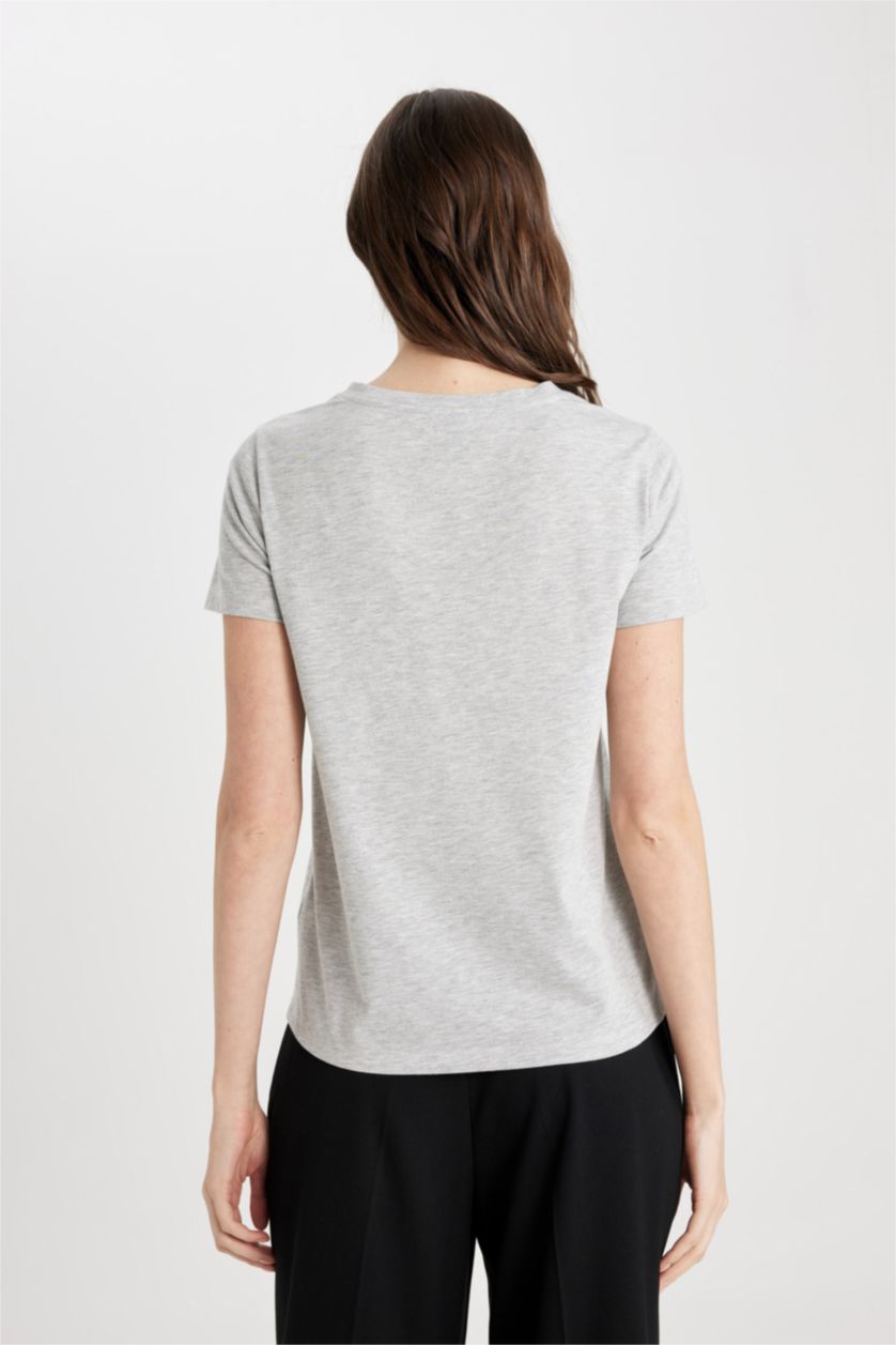 نساء ميلانج رمادي تيشيرت نص كم قصة عادية برسمة الفراشة