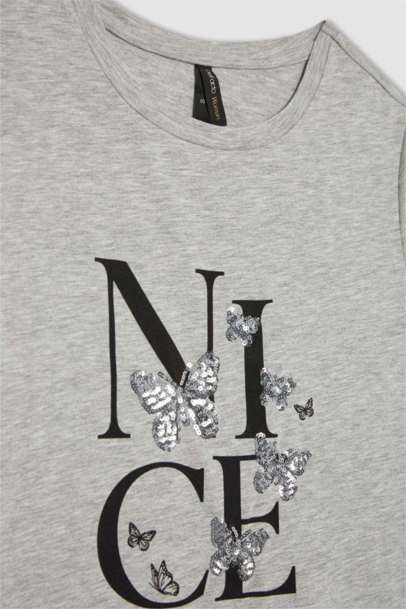 نساء ميلانج رمادي تيشيرت نص كم قصة عادية برسمة الفراشة