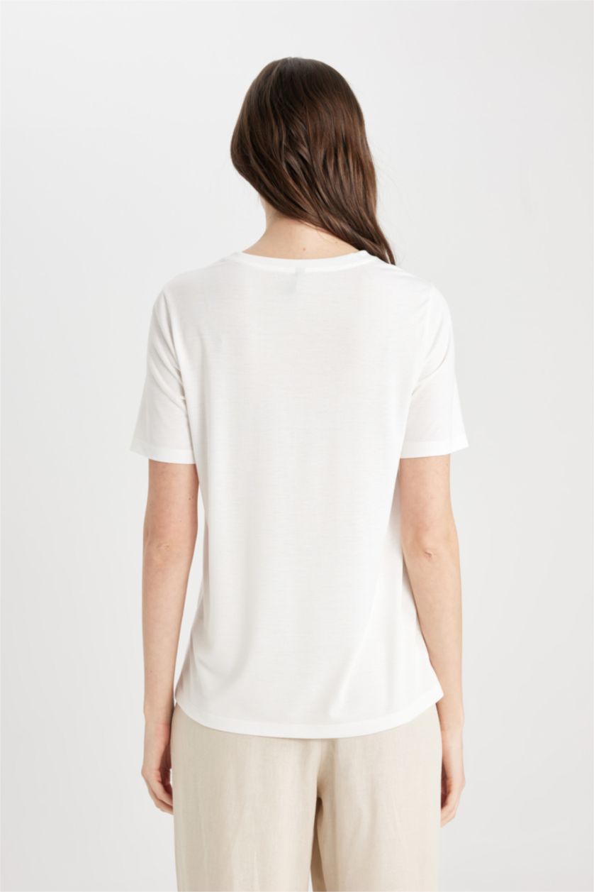 Woman Ecru Regular Fit Crew Neck Printed Short Sleeve T-Shirt