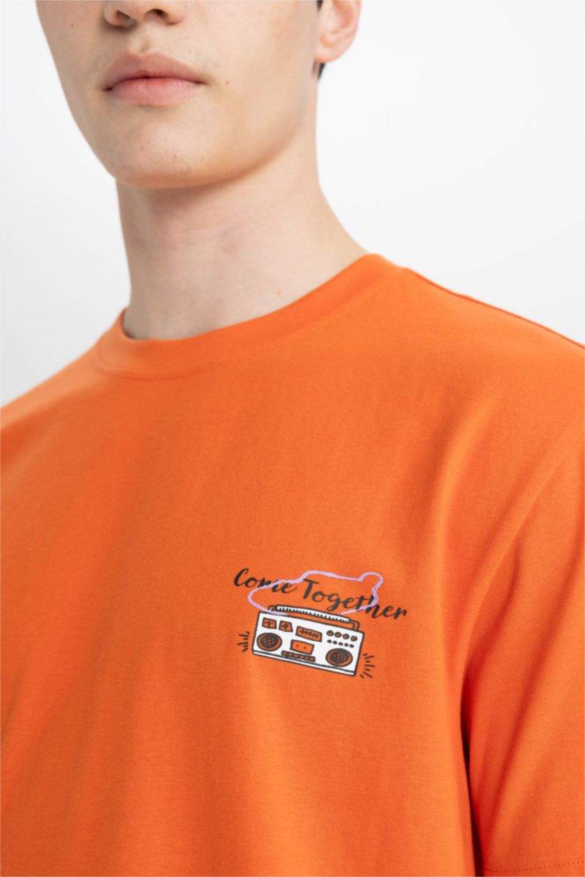 رجالي برتقالي تيشيرت نص كم مطبوع بياقة مستديرة وقصة عادية