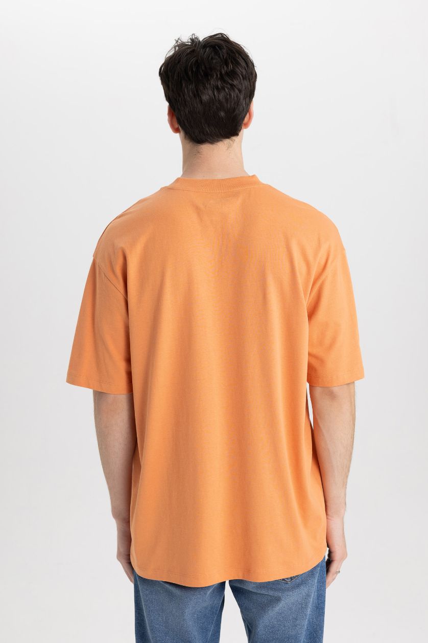 رجال برتقالي تي شيرت نص كم قصة مريحة بياقة مستديرة