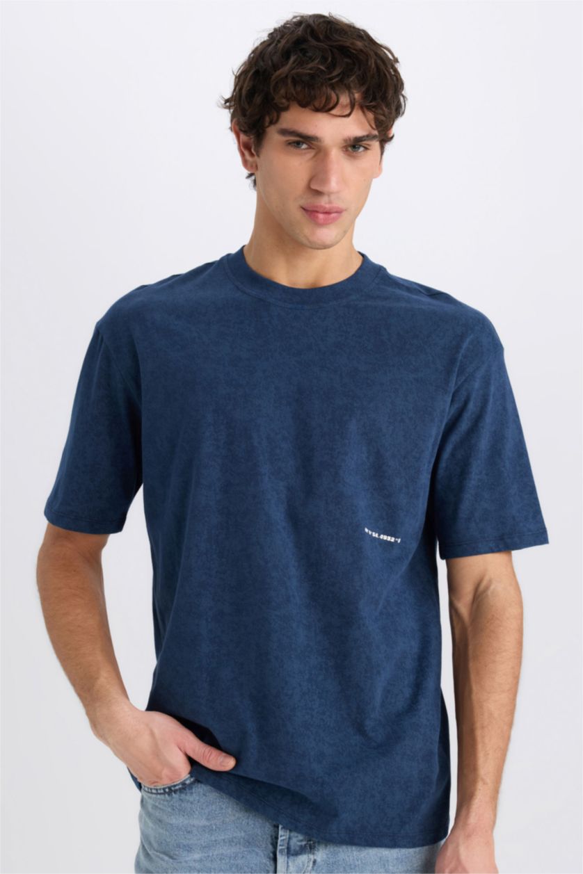 Man Blue Boxy Fit Crew Neck Printed Short Sleeve T-Shirt