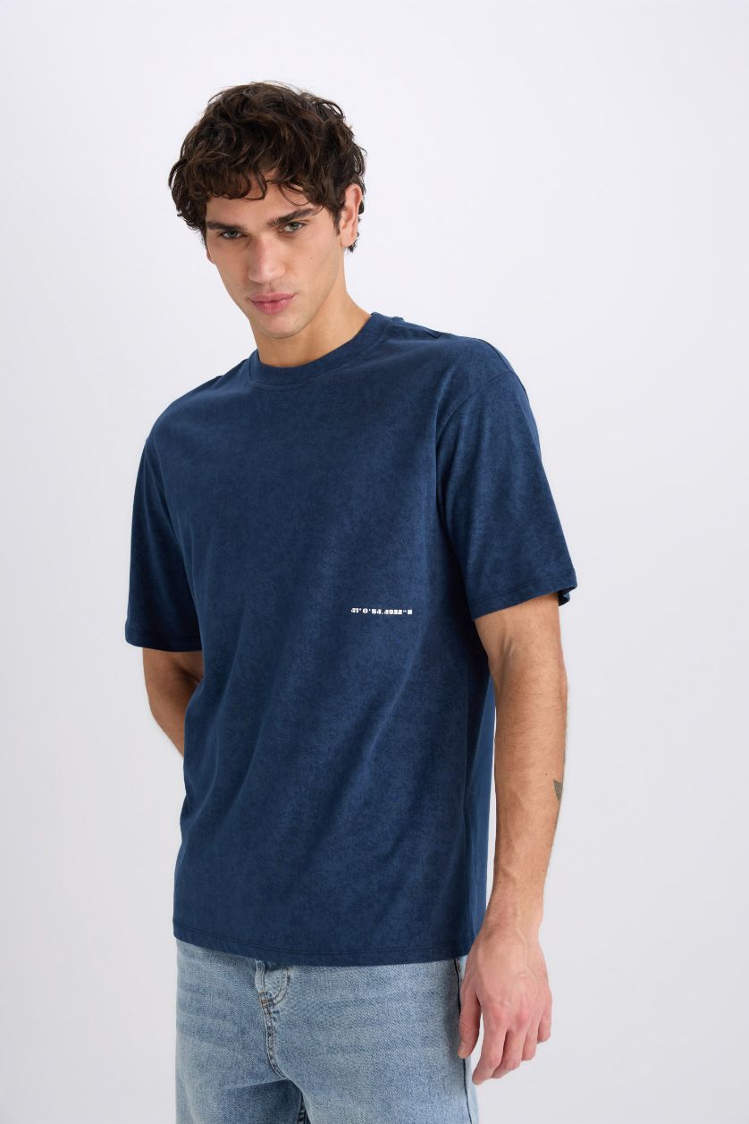 Man Blue Boxy Fit Crew Neck Printed Short Sleeve T-Shirt
