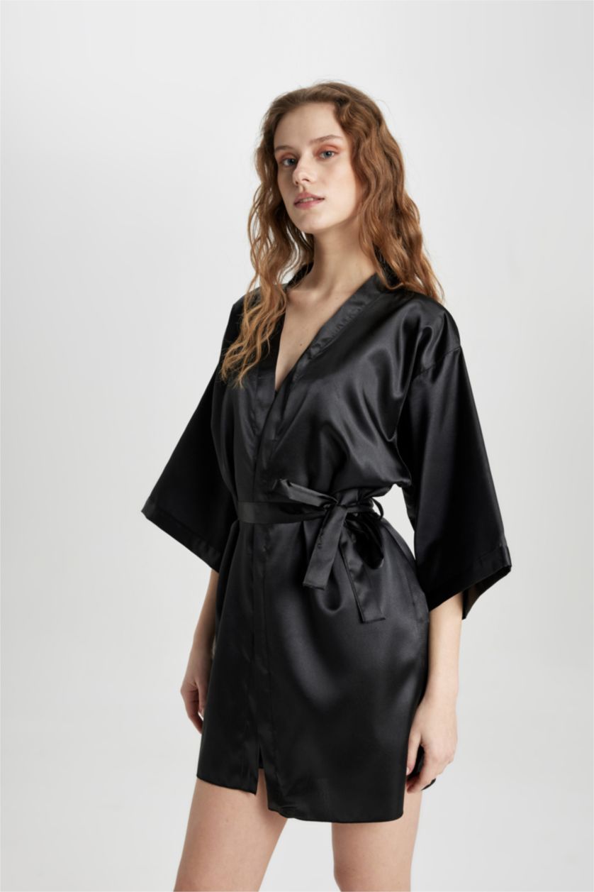 Kadın Siyah Regular Fıt V Yaka Saten Uzun Kollu Sabahlık