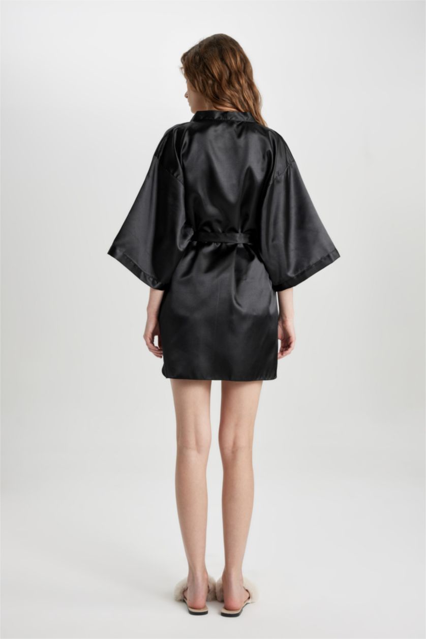 Kadın Siyah Regular Fıt V Yaka Saten Uzun Kollu Sabahlık