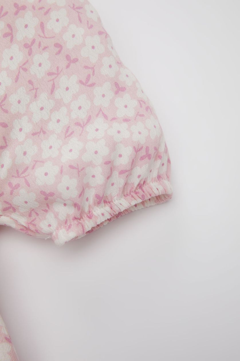 طفلة صغيرة زهري فستان فلورال من قماش مجعد قصة عادية نص كم بياقة مستديرة