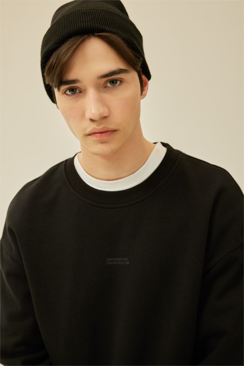 MAN Black Boxy Fit Crew Neck Printed Sweatshirt