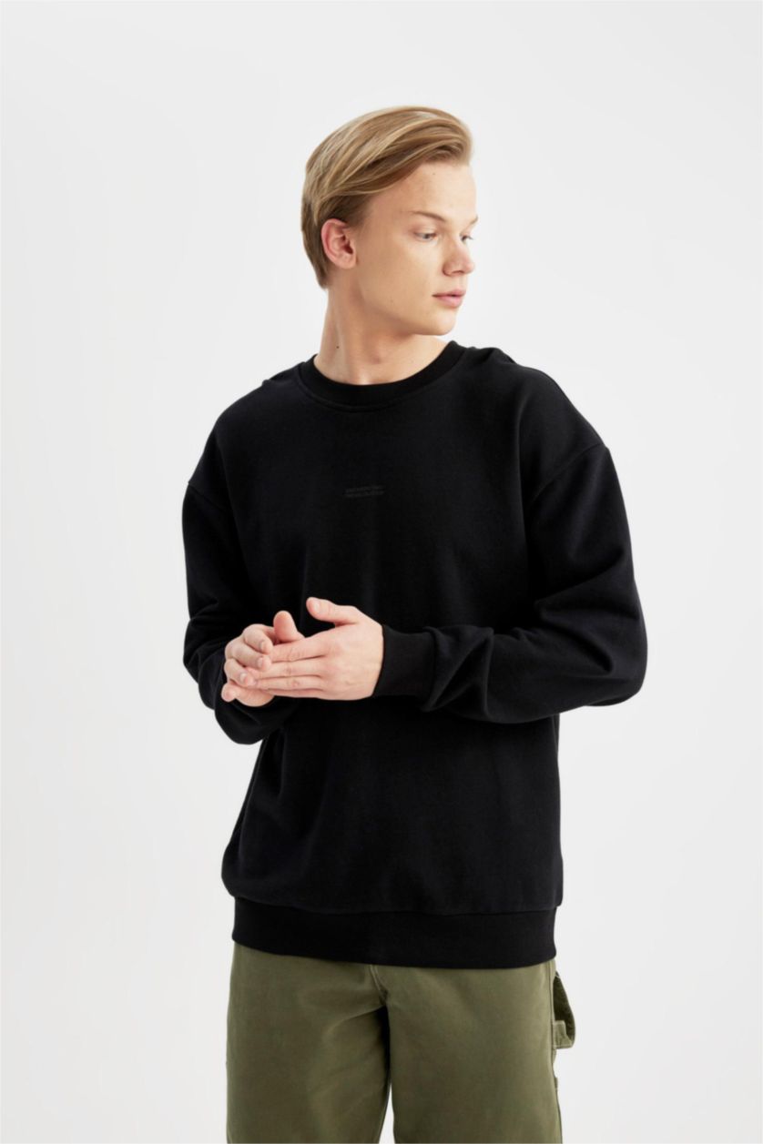 MAN Black Boxy Fit Crew Neck Printed Sweatshirt