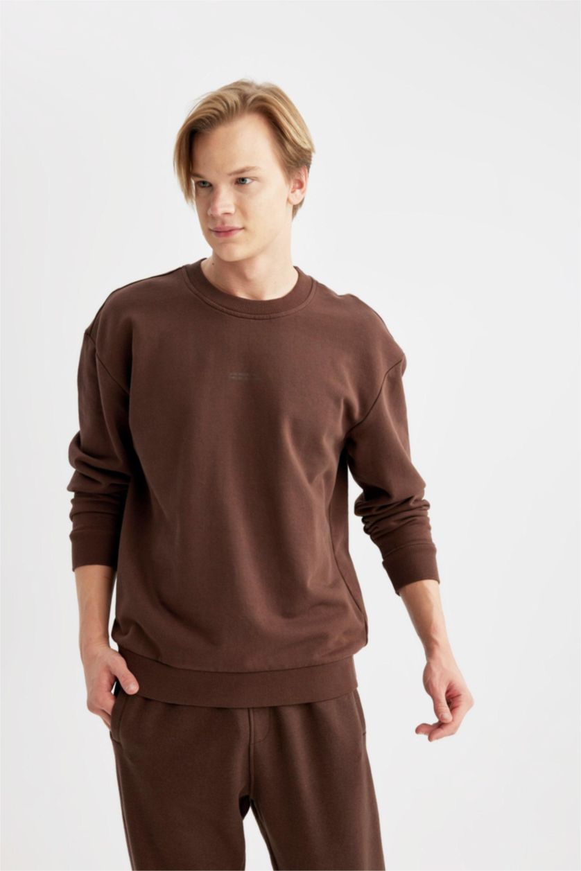 Erkek Kahve Boxy Fıt Bisiklet Yaka Baskılı Sweatshirt